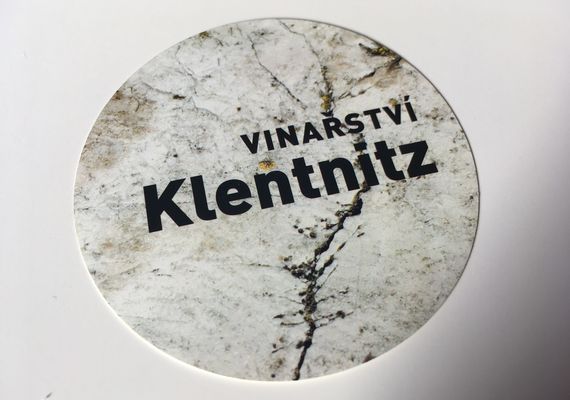 Vinná nálevka kulatá